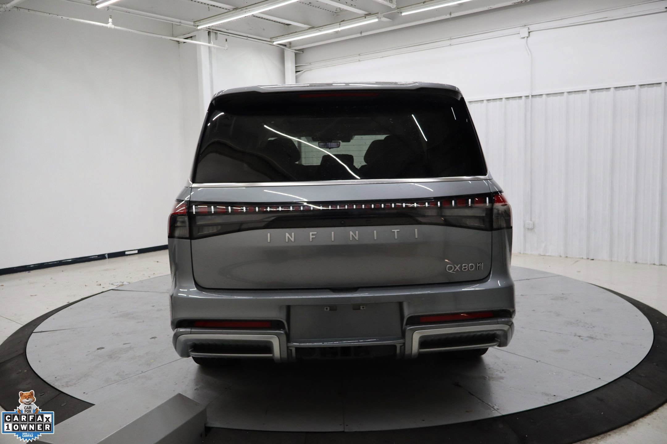 Used 2025 INFINITI QX80 Sensory image 6