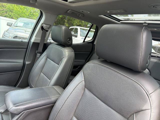 Used 2020 GMC Acadia SLT w/ LPO, Floor Liner Package AWD/4WD image 11
