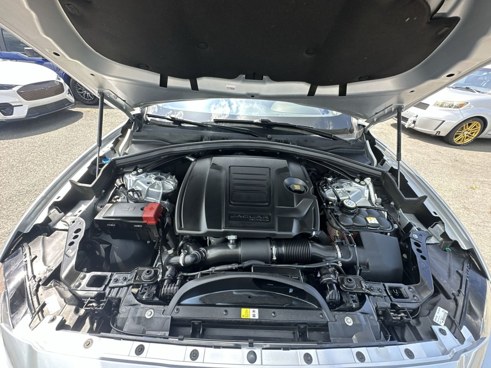 Used 2020 Jaguar F-PACE Premium AWD/4WD image 36