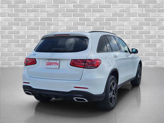 Used 2022 Mercedes-Benz GLC 300 w/ AMG Line image 5