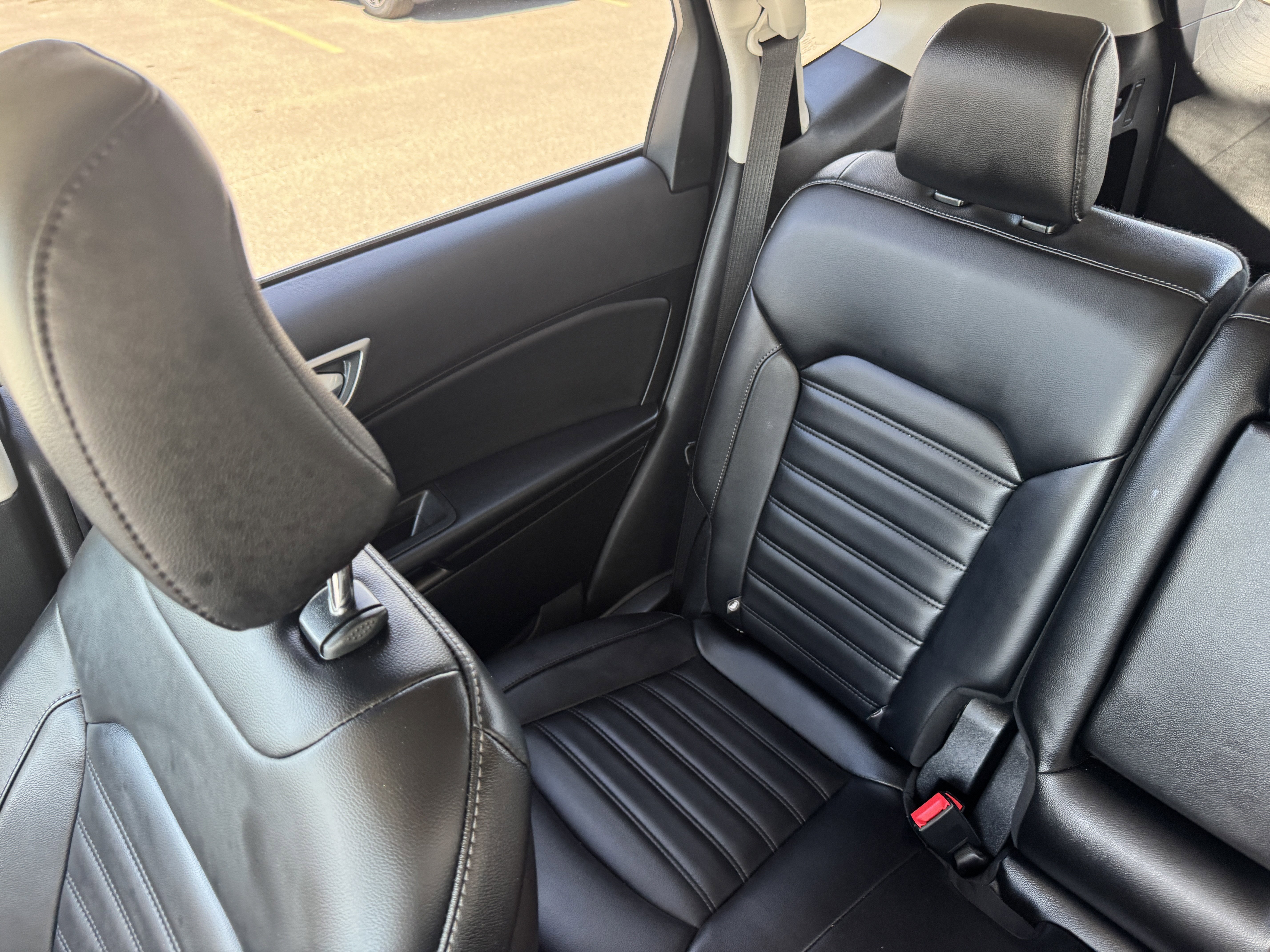 Certified 2024 Ford Edge SEL w/ Convenience Package AWD/4WD image 5