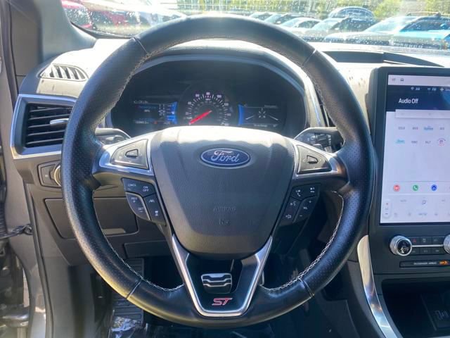 Certified 2022 Ford Edge ST w/ Equipment Group 401A image 19