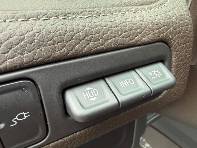Used 2021 GMC Yukon XL Denali w/ Denali Premium Package AWD/4WD image 40