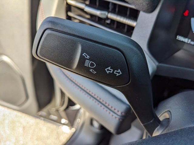 Certified 2025 Ford Explorer Active w/ Active Comfort Package AWD/4WD image 31