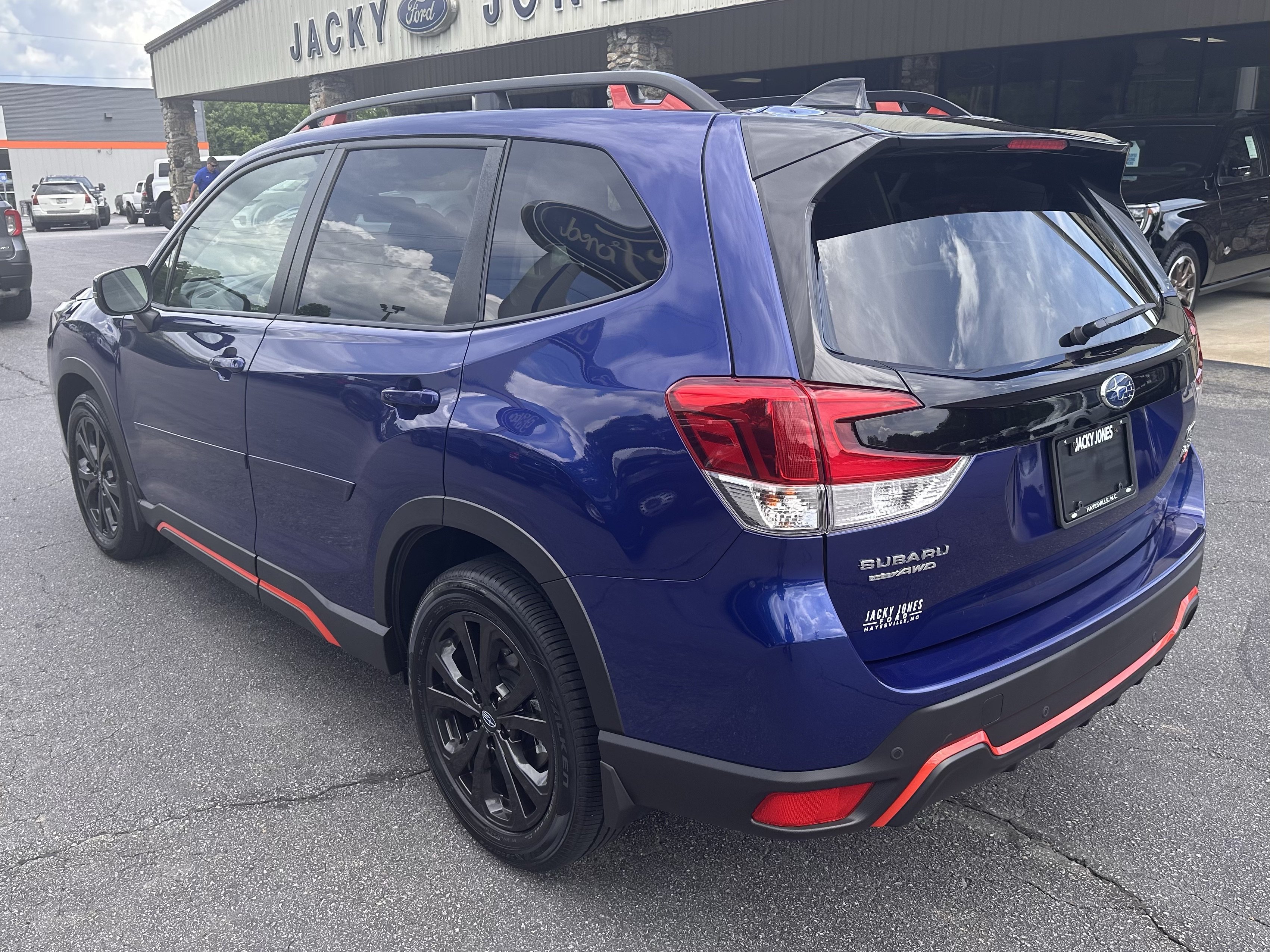 Used 2024 Subaru Forester Sport AWD/4WD image 8