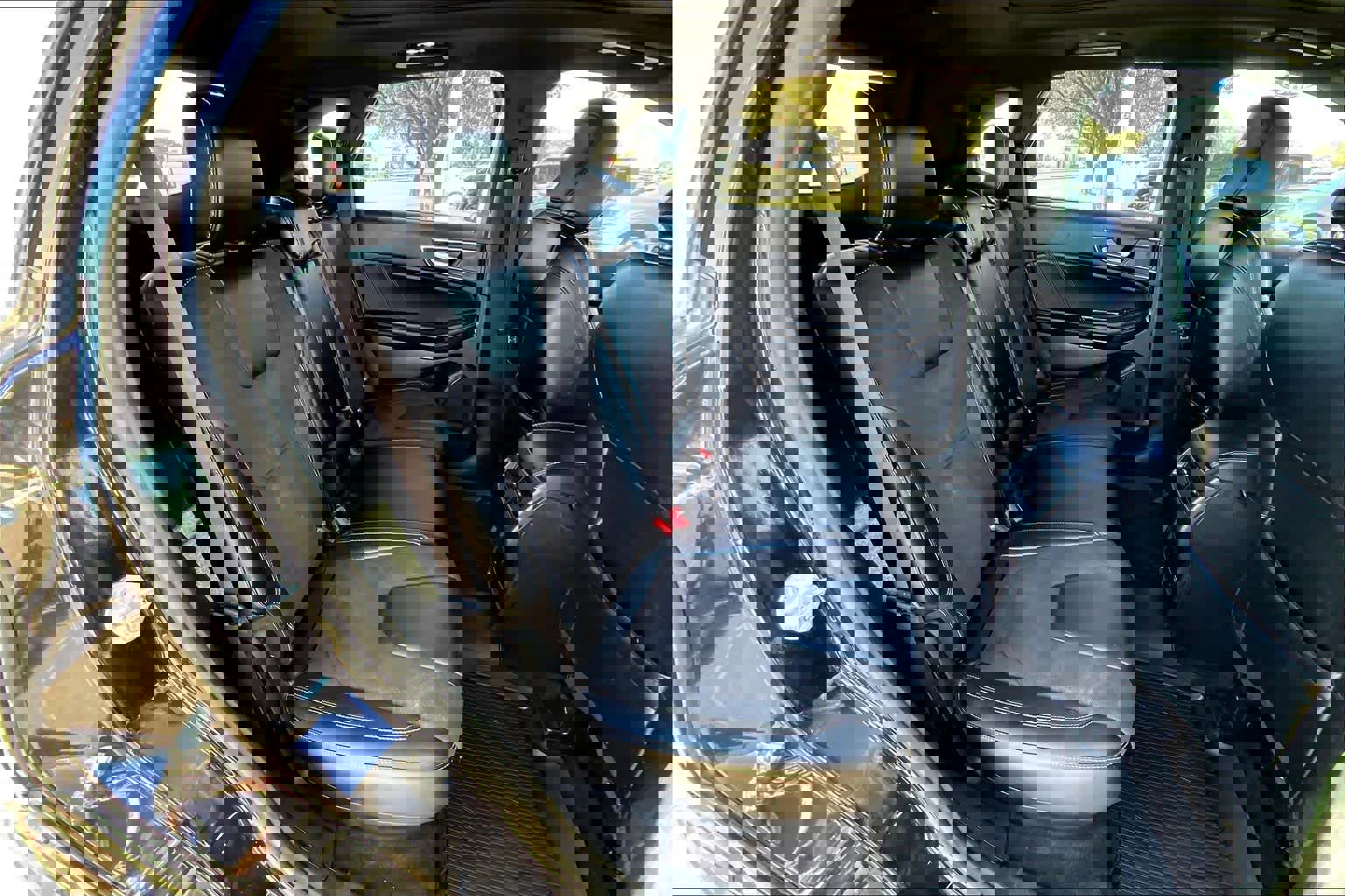 Certified 2020 Ford Edge ST w/ Cold Weather Package image 19