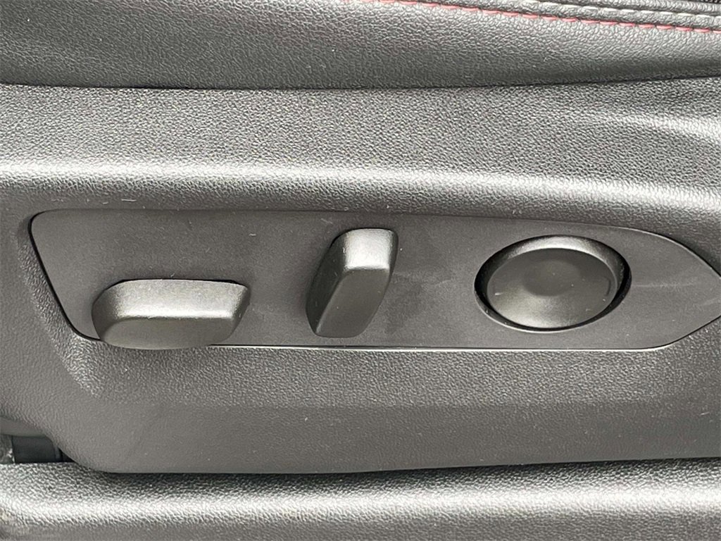 Used 2024 Chevrolet Tahoe RST w/ RST Performance Edition image 14