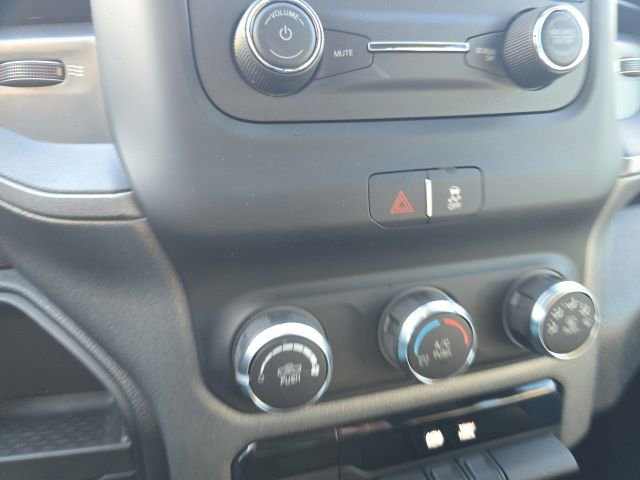 Used 2024 RAM 3500 Tradesman w/ Chrome Appearance Group image 12