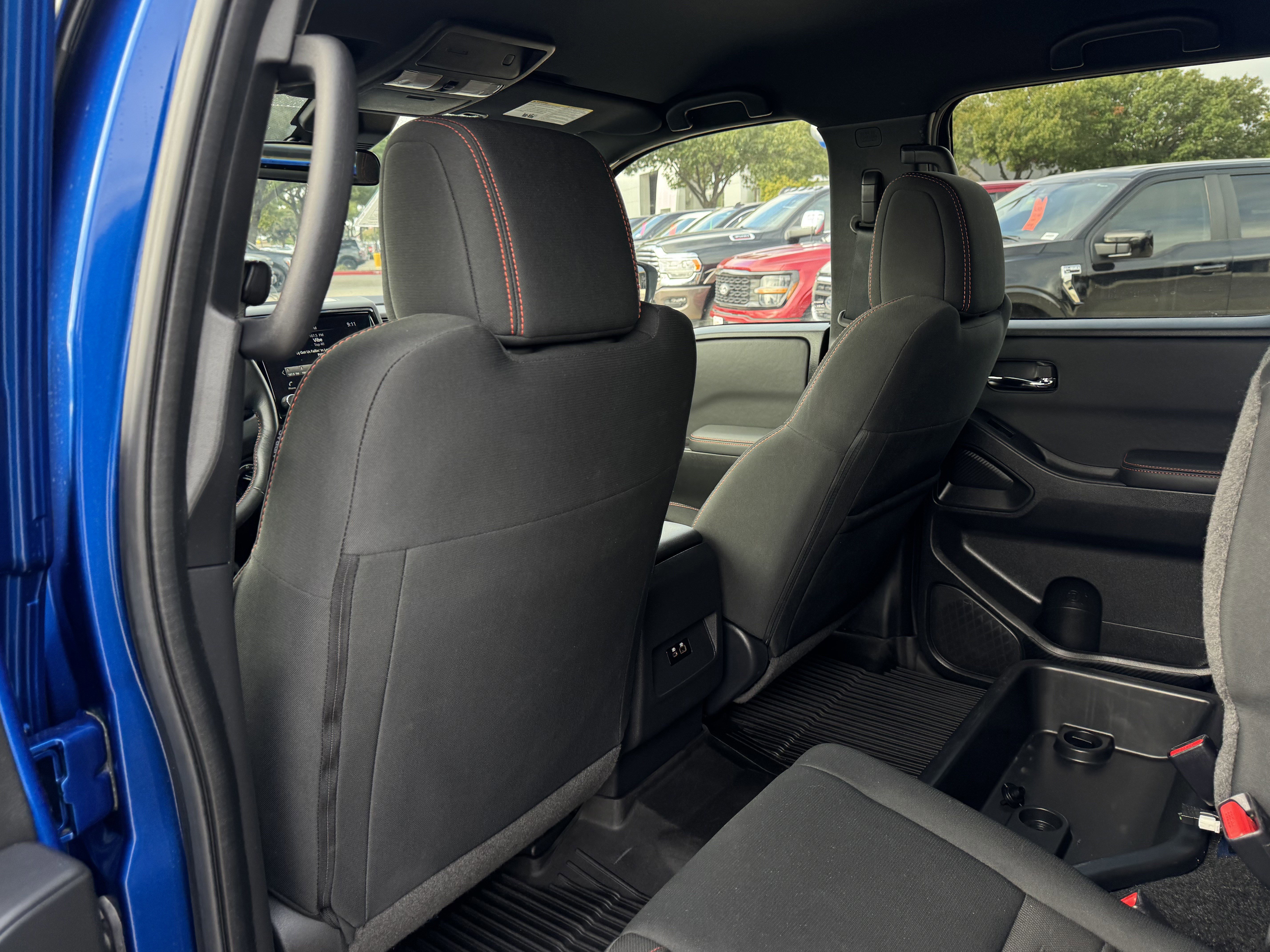 Used 2024 Nissan Frontier PRO-4X w/ Off-Road Protection Package image 14