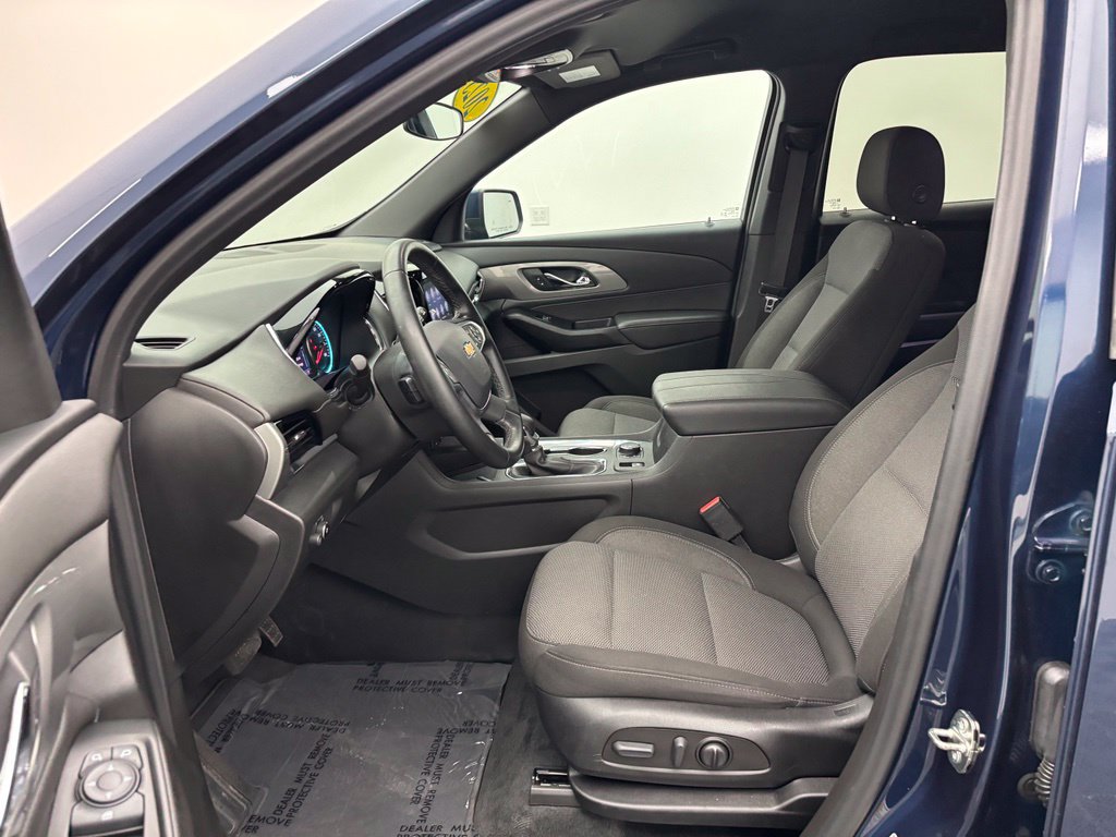 Used 2023 Chevrolet Traverse LT AWD/4WD image 23