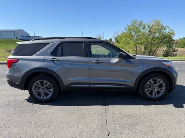 Certified 2024 Ford Explorer XLT w/ Equipment Group 202A AWD/4WD image 5