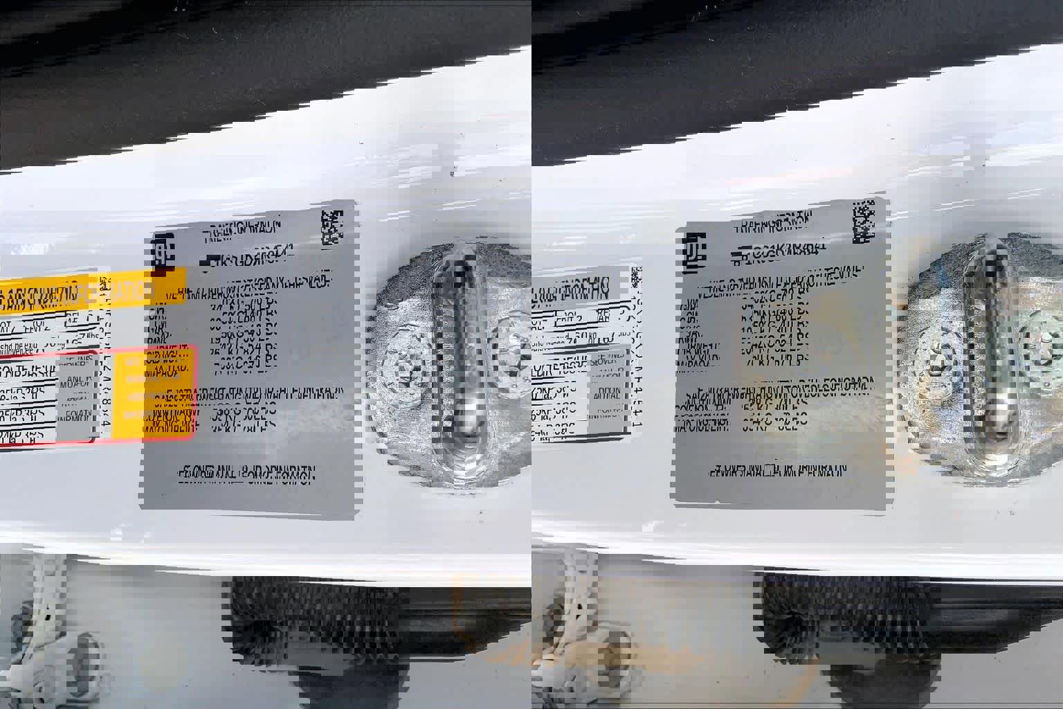 Used 2021 GMC Yukon XL SLT w/ SLT Premium Package image 36