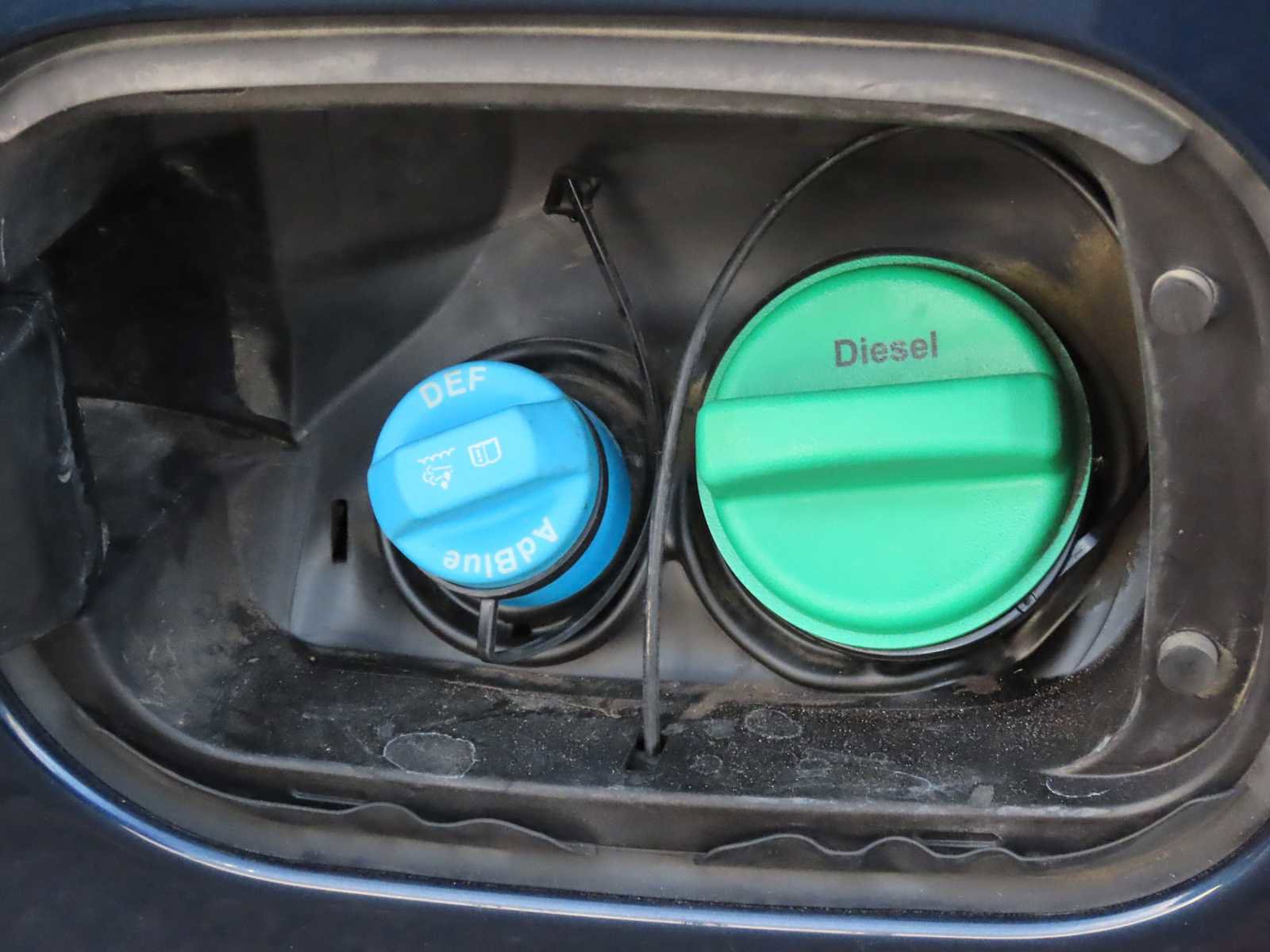 Used 2022 GMC Sierra 3500 Denali w/ Denali Ultimate Package image 13