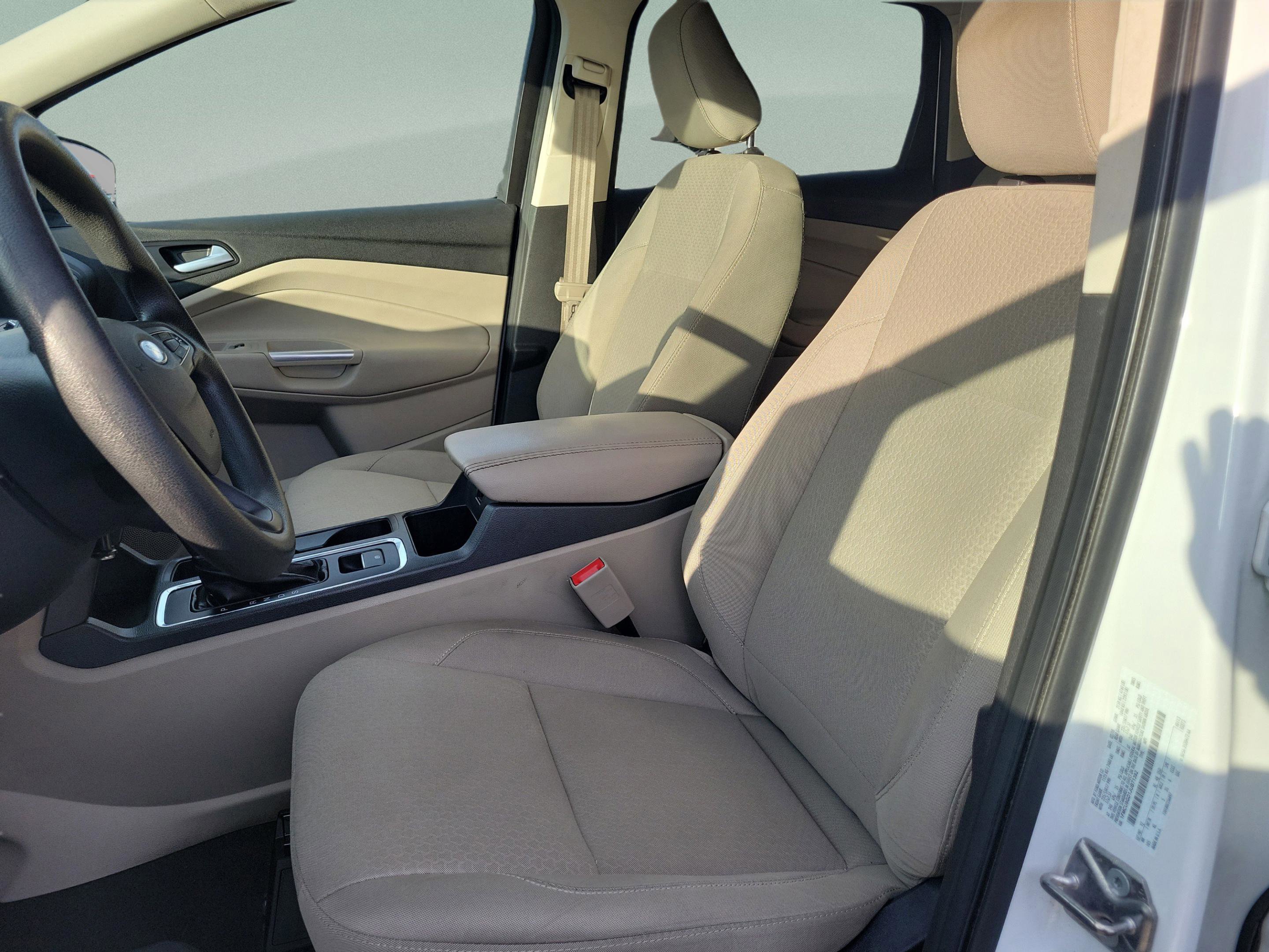 Certified 2018 Ford Escape SE w/ SE Sync 3 Package AWD/4WD image 14