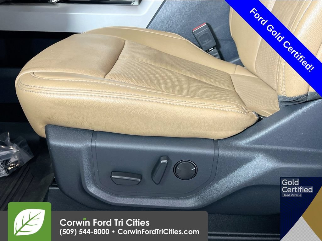 Certified 2022 Ford F450 Lariat w/ Lariat Value Package AWD/4WD image 23
