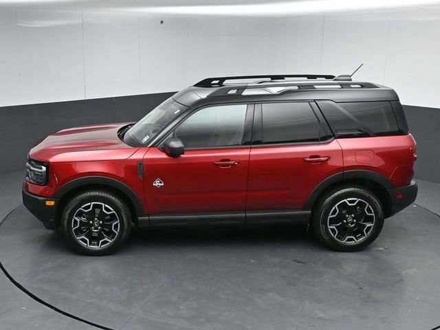 Certified 2025 Ford Bronco Sport Outer Banks w/ Outer Banks Tech Package+ AWD/4WD image 49