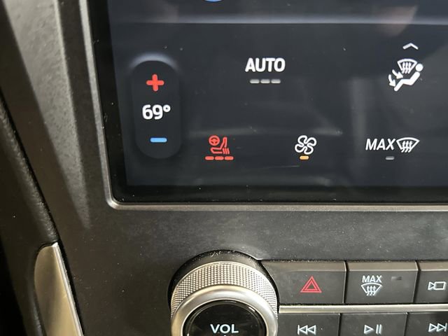 Certified 2024 Ford Edge Titanium w/ Equipment Group 301A image 8