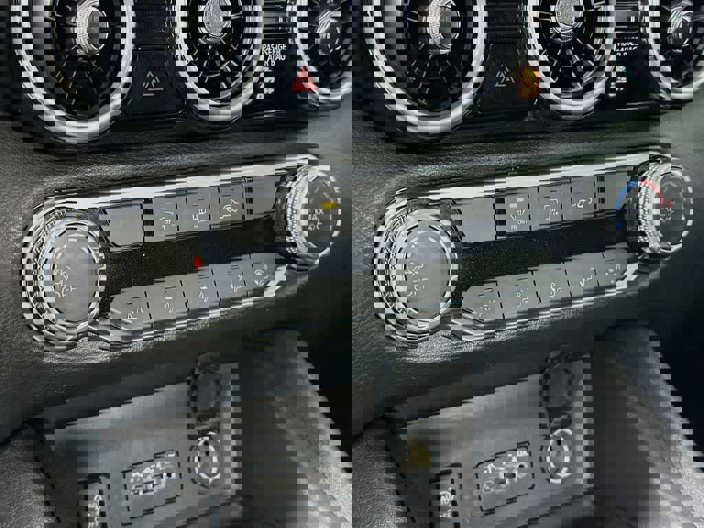 Used 2024 Nissan Sentra SV image 20