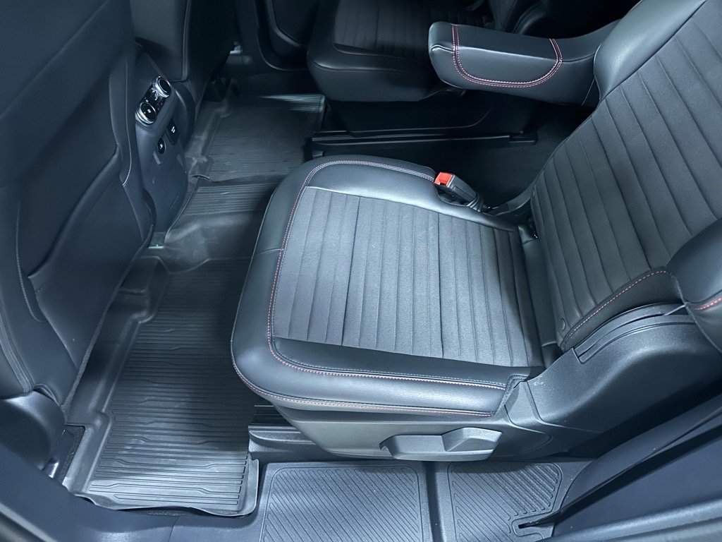 Certified 2025 Ford Explorer ST-Line w/ Premium Package image 27