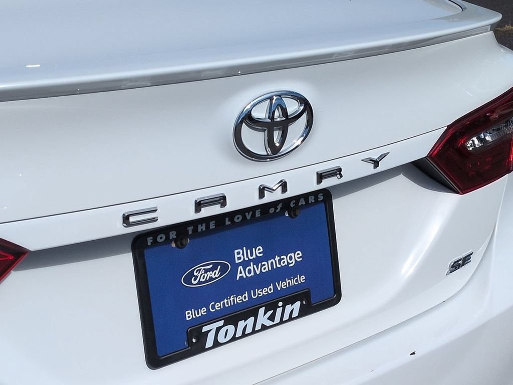 Used 2018 Toyota Camry SE FWD image 26