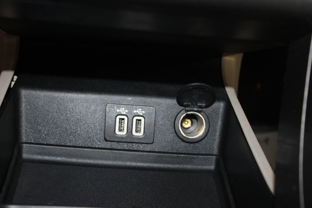 Certified 2020 Ford Fusion SE FWD image 42