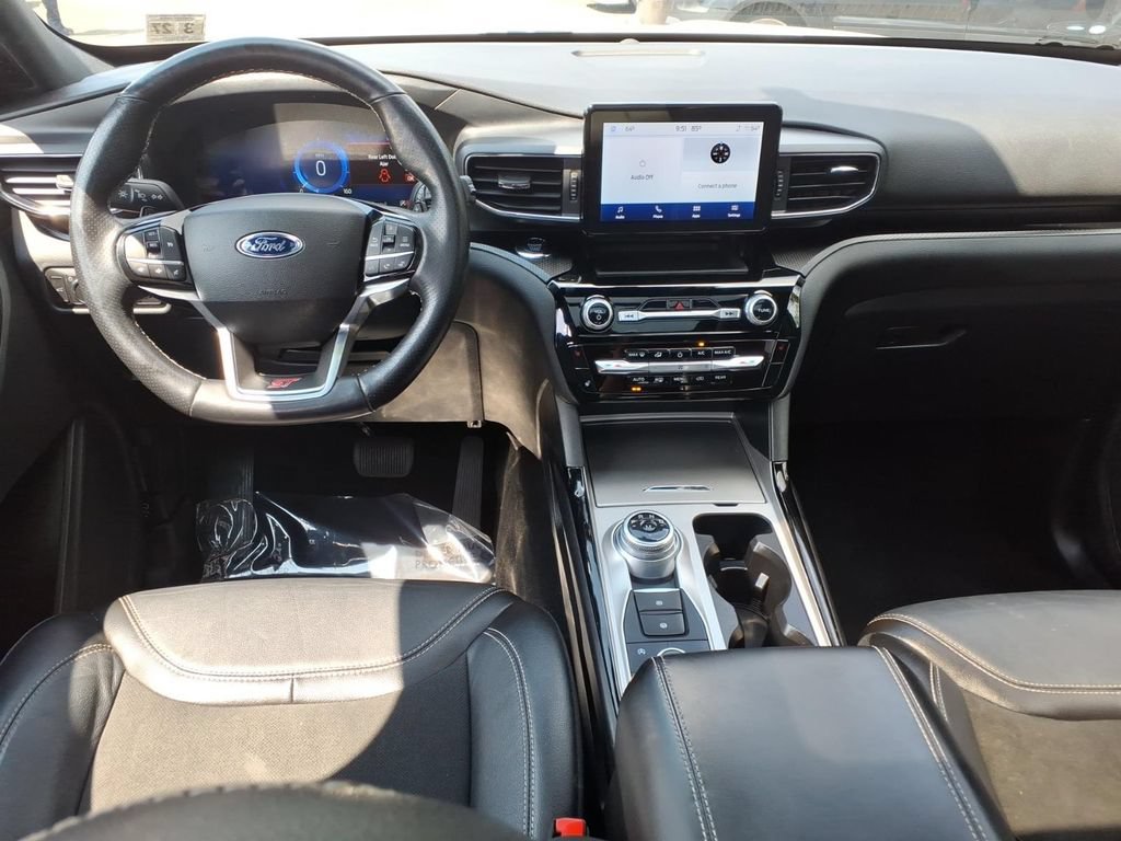 Certified 2022 Ford Explorer ST w/ ST Street Pack AWD/4WD image 6