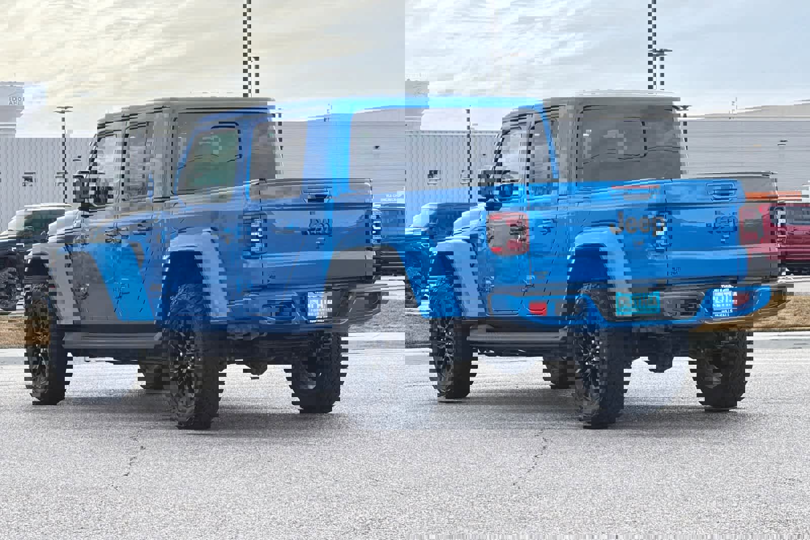 Used 2022 Jeep Gladiator Overland image 3