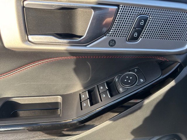 Certified 2022 Ford Explorer ST-Line w/ Class IV Trailer Tow Package image 16