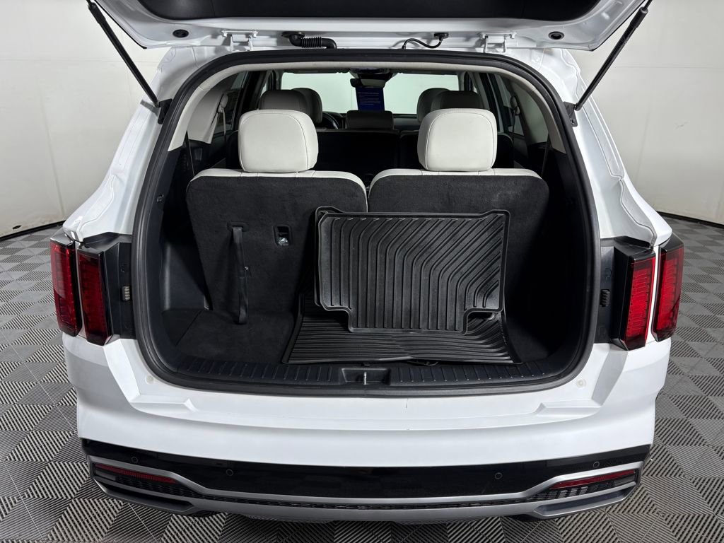 Used 2023 Kia Sorento S w/ Panoramic Sunroof Package image 31
