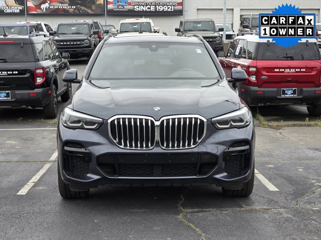 Used 2022 BMW X5 xDrive40i w/ M Sport Package AWD/4WD image 2