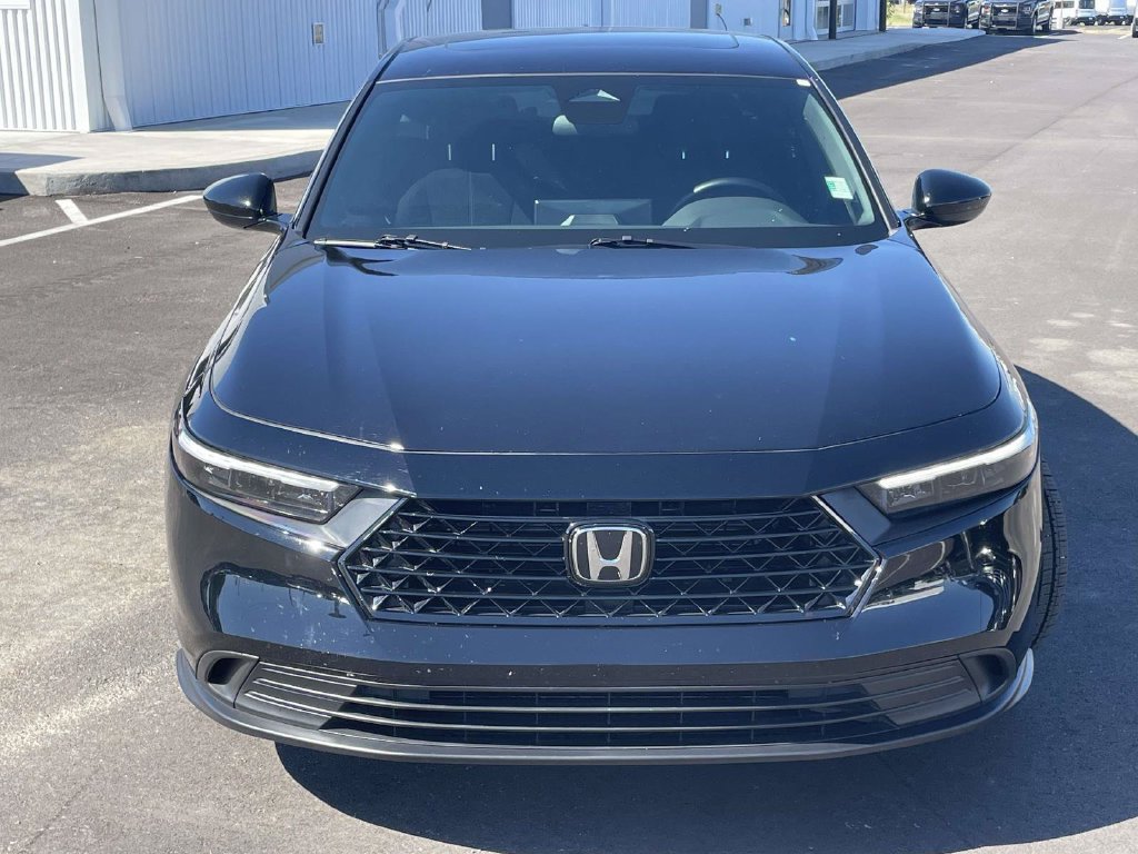 Used 2025 Honda Accord Sport image 8