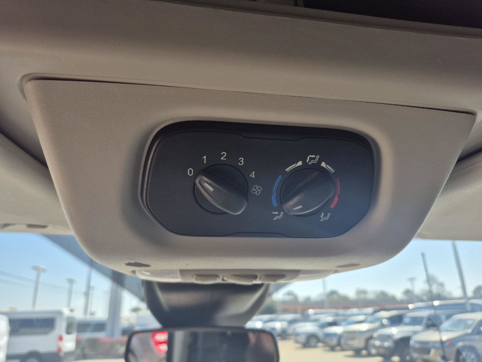 Certified 2019 Ford Transit 350 XL image 17