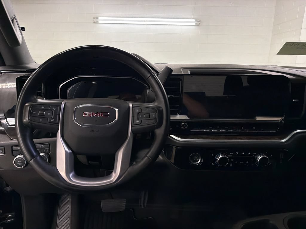 Used 2023 GMC Sierra 1500 Elevation AWD/4WD image 9