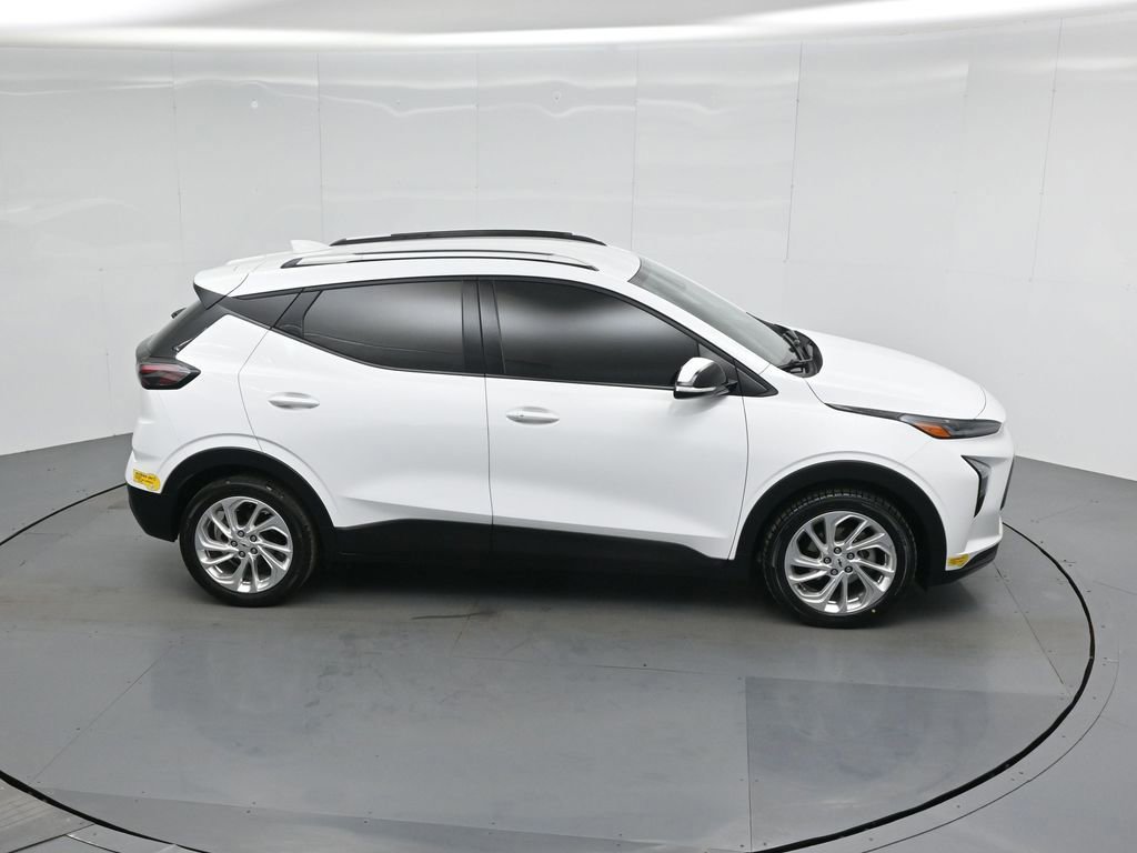 Used 2023 Chevrolet Bolt EUV LT w/ Driver Confidence Package image 12