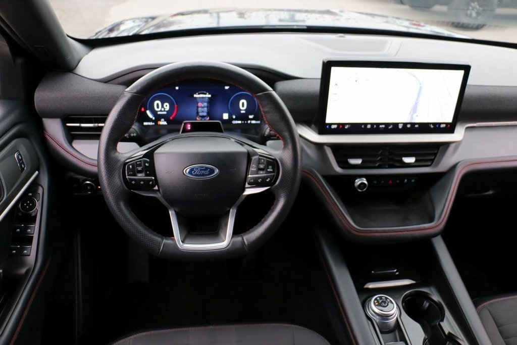 Certified 2025 Ford Explorer ST-Line image 25