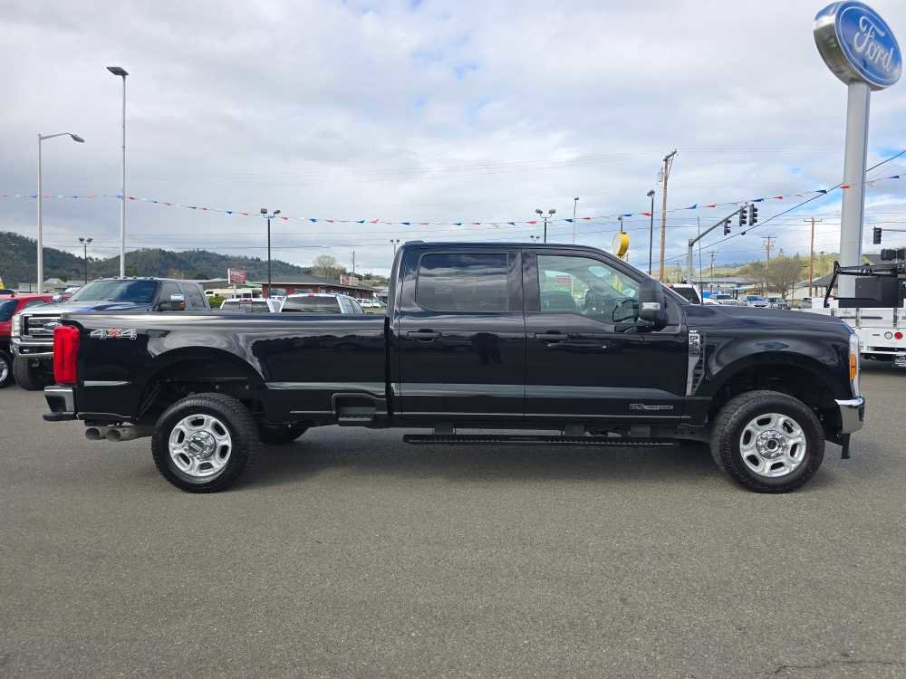 Certified 2025 Ford F350 XLT AWD/4WD image 6