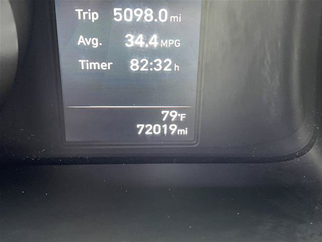 Used 2022 Hyundai Elantra SEL FWD image 3