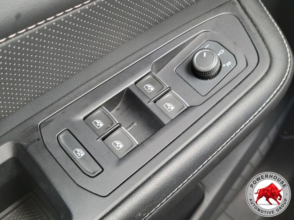 Used 2024 Volkswagen Atlas SE image 25