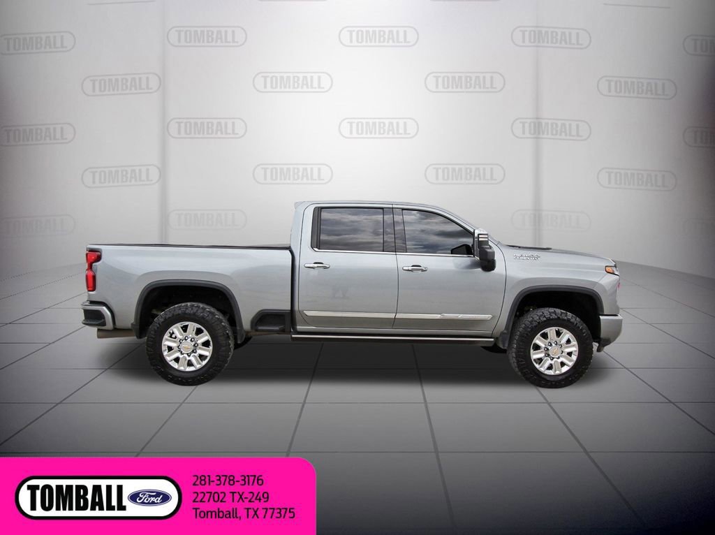 Used 2024 Chevrolet Silverado 2500 High Country w/ High Country Premium Package image 6