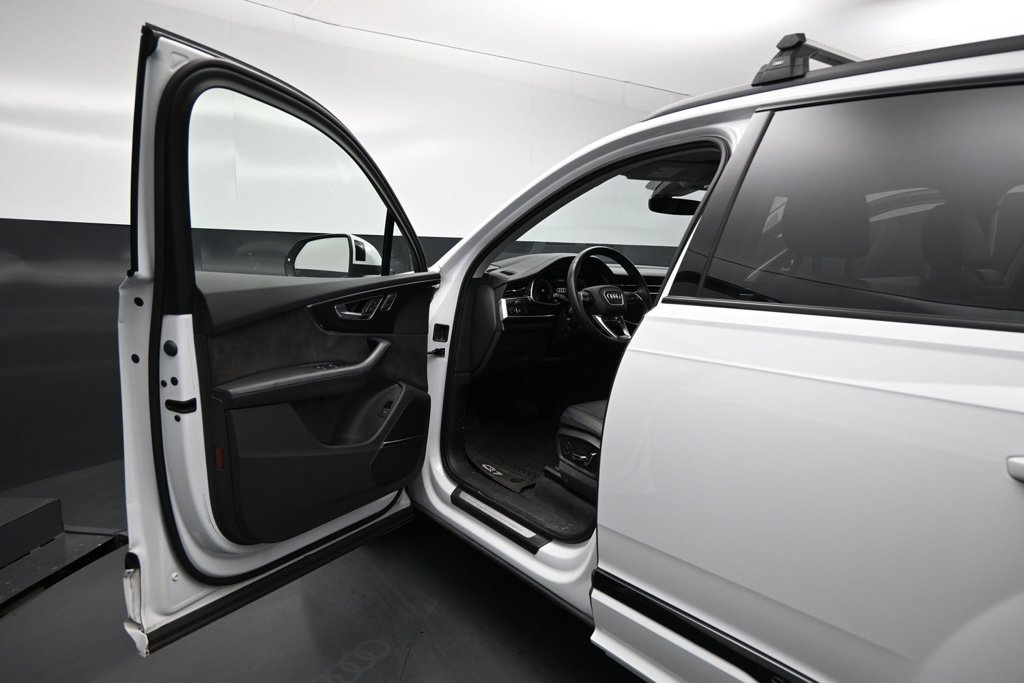 Used 2021 Audi Q7 3.0T Prestige w/ Prestige Package AWD/4WD image 9
