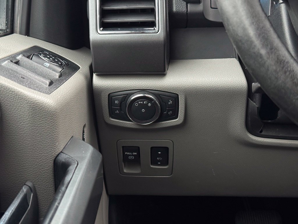 Certified 2018 Ford F150 XLT w/ Equipment Group 302A Luxury AWD/4WD image 36
