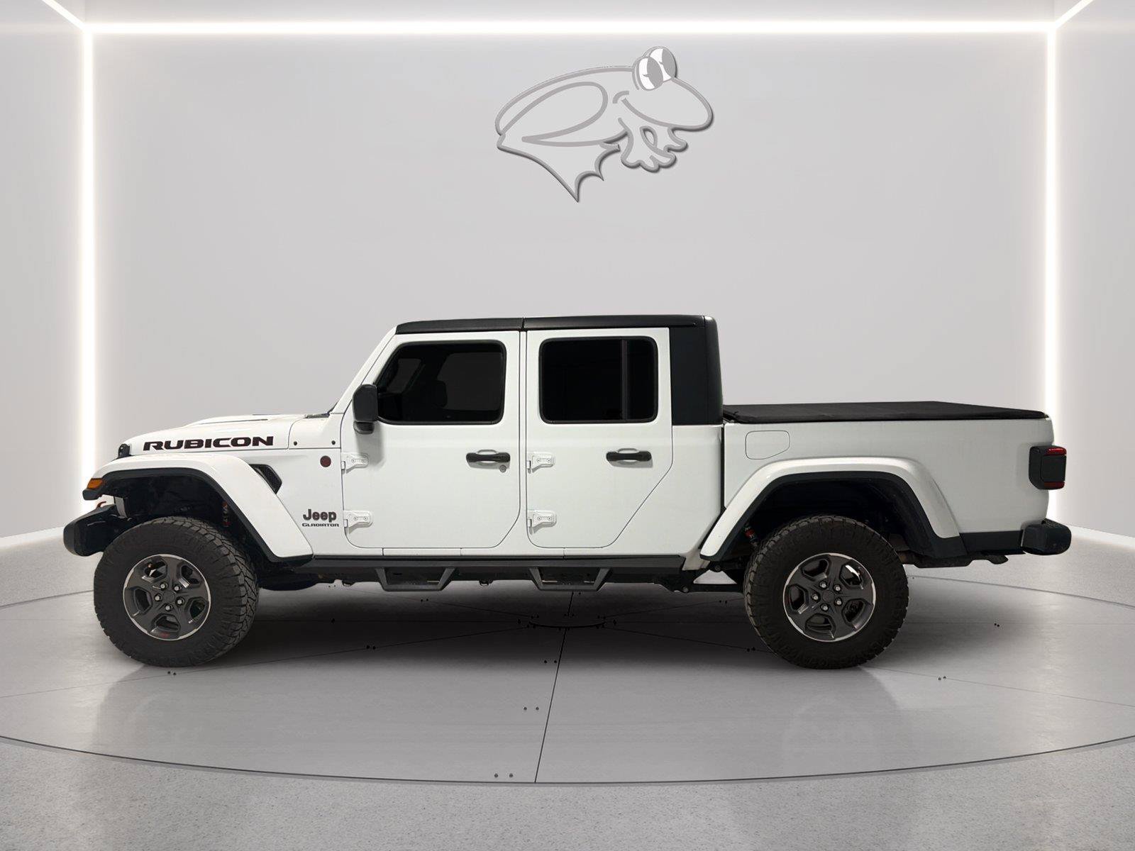 Used 2020 Jeep Gladiator Rubicon AWD/4WD image 2