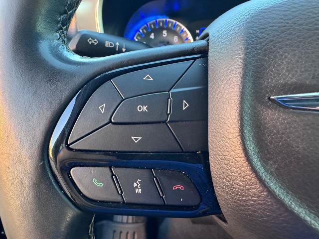 Used 2020 Chrysler Pacifica Touring w/ S Appearance Package FWD image 28