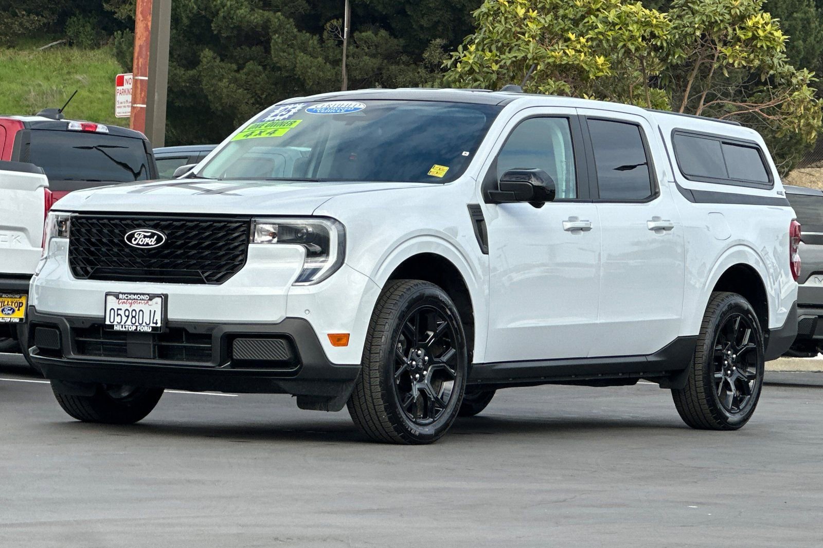 Certified 2025 Ford Maverick Lariat w/ Black Appearance Package image 10