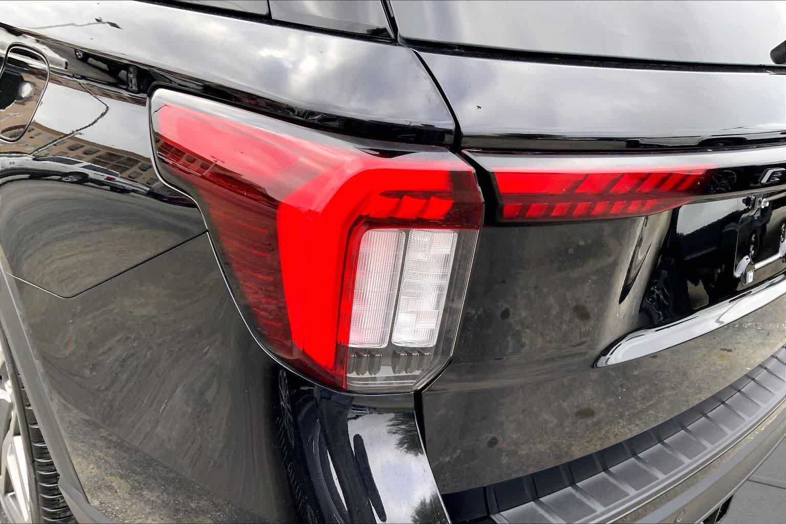 Certified 2026 Ford Explorer ST w/ Sun And Sound Package AWD/4WD image 26