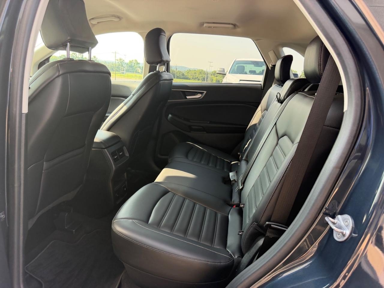 Certified 2024 Ford Edge SEL w/ Convenience Package AWD/4WD image 10