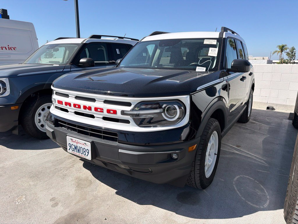 Certified 2023 Ford Bronco Sport Heritage w/ Heritage Convenience Package AWD/4WD image 3