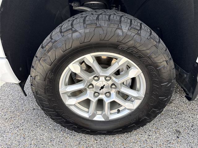 Used 2025 Chevrolet Silverado 1500 RST AWD/4WD image 32