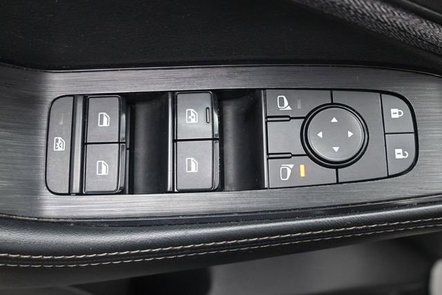Used 2023 Nissan Rogue SV AWD/4WD image 7
