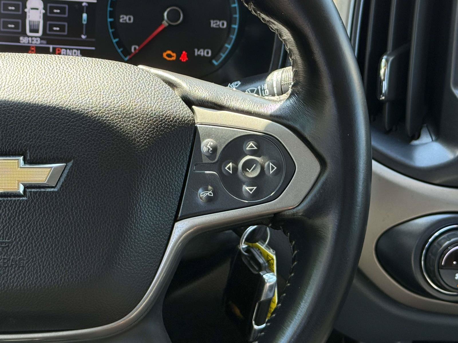 Used 2018 Chevrolet Colorado Z71 AWD/4WD image 12
